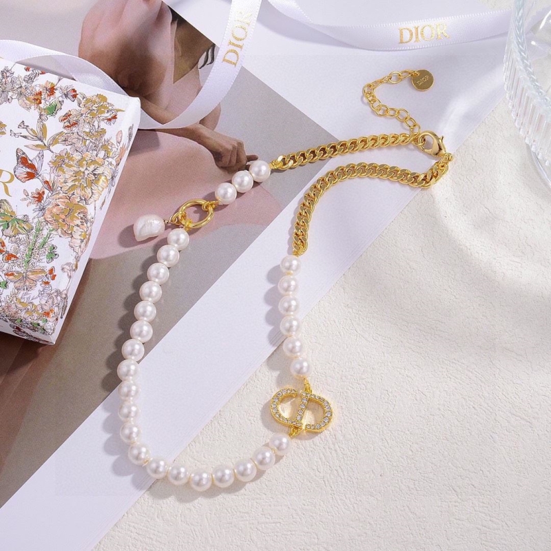 chr1st1an D10r necklaces